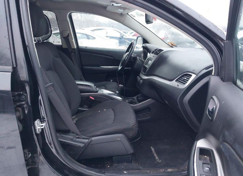 Photo 5 of 2016 Dodge Journey SE (VIN 3C4PDCAB4GT154289)