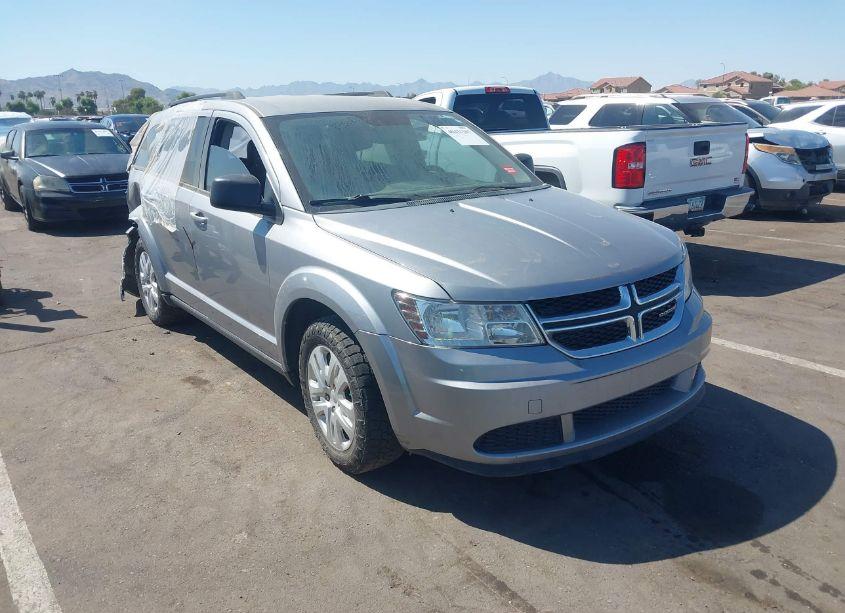 2016 Dodge Journey SE (VIN 3C4PDCAB4GT175613) main photo