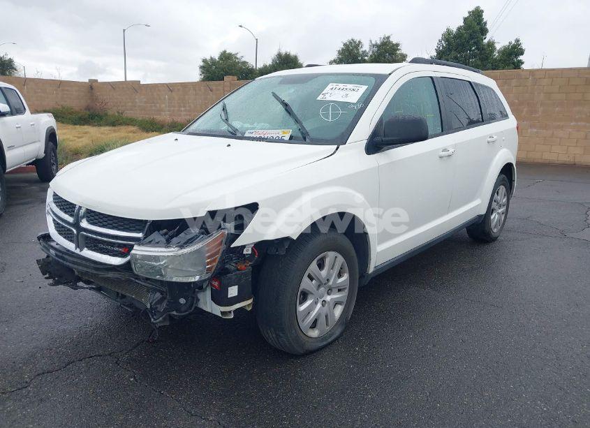 Photo 2 of 2017 Dodge Journey SE (VIN 3C4PDCAB4HT559487)