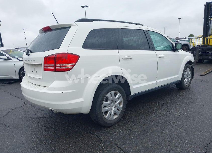 Photo 4 of 2017 Dodge Journey SE (VIN 3C4PDCAB4HT559487)