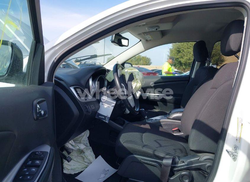 Photo 5 of 2017 Dodge Journey SE (VIN 3C4PDCAB4HT559487)