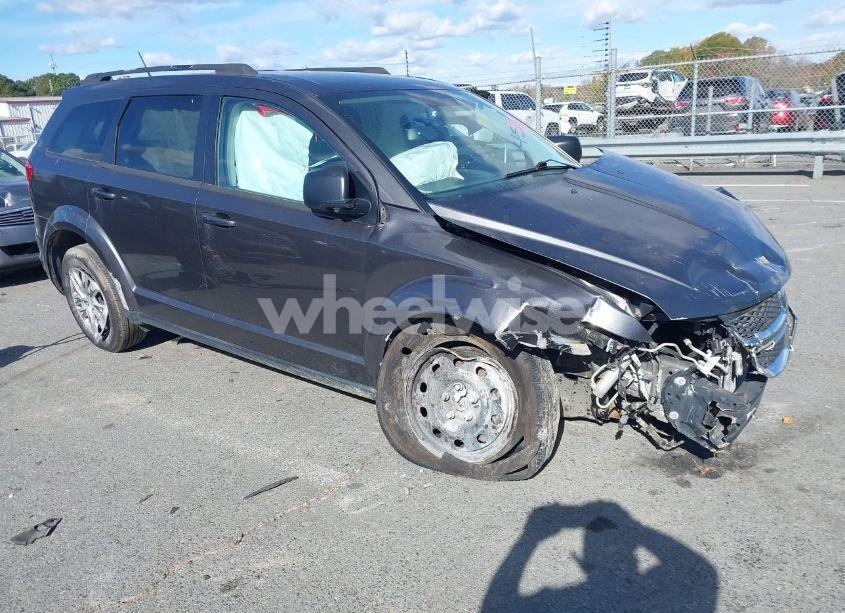 2017 Dodge Journey SE (VIN 3C4PDCAB4HT559845) main photo