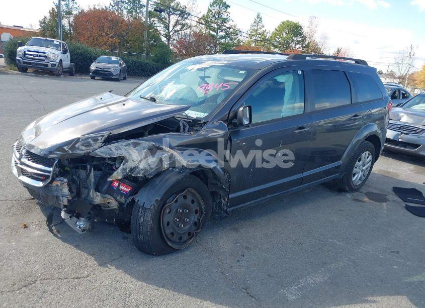 Photo 2 of 2017 Dodge Journey SE (VIN 3C4PDCAB4HT559845)