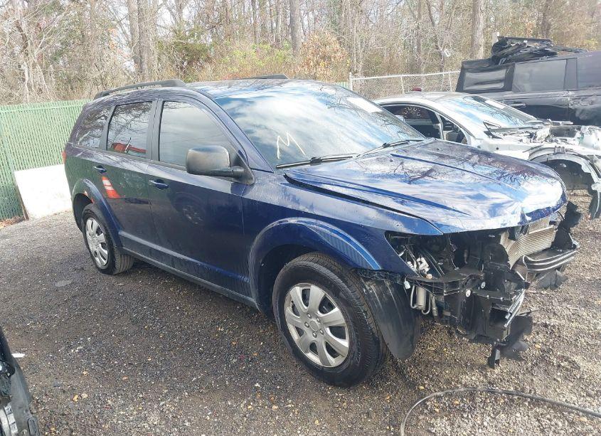 2017 Dodge Journey SE (VIN 3C4PDCAB4HT560123) main photo