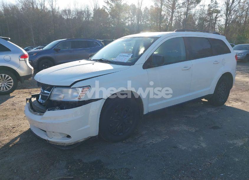 Photo 2 of 2017 Dodge Journey SE (VIN 3C4PDCAB4HT626945)