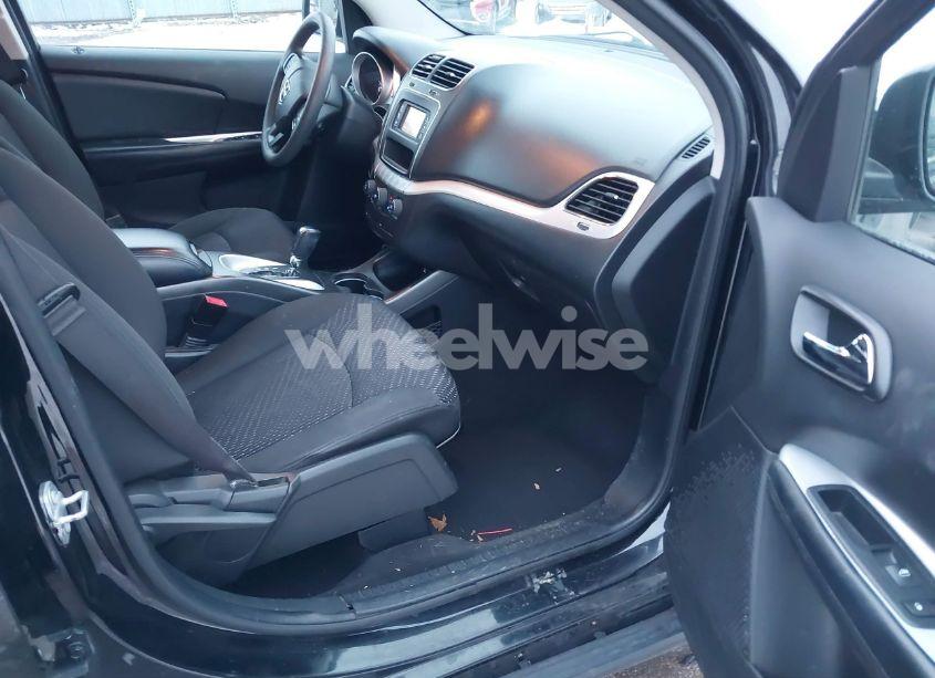 Photo 5 of 2017 Dodge Journey SE (VIN 3C4PDCAB4HT627061)