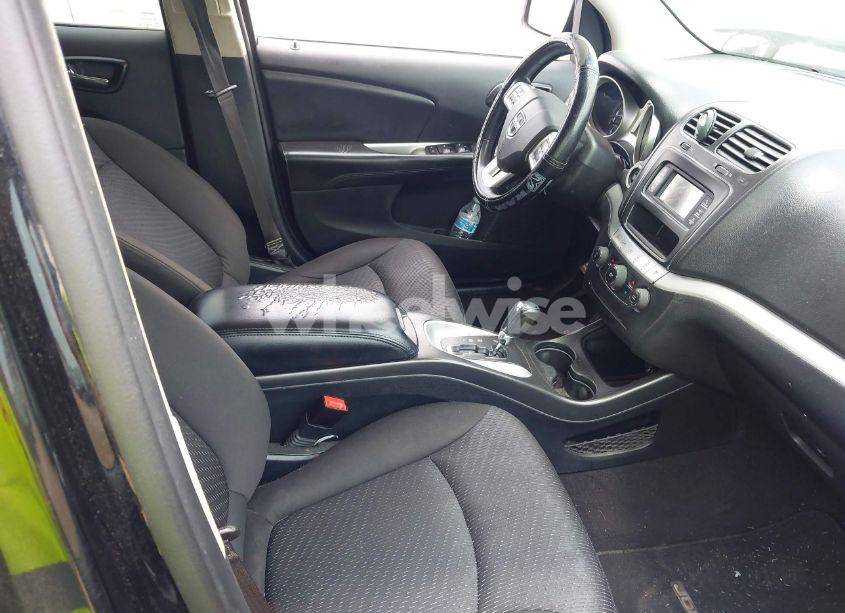 Photo 5 of 2017 Dodge Journey SE (VIN 3C4PDCAB4HT637668)