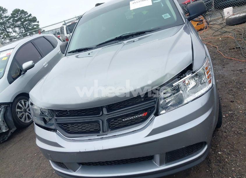 Photo 12 of 2018 Dodge Journey SE (VIN 3C4PDCAB4JT208620)