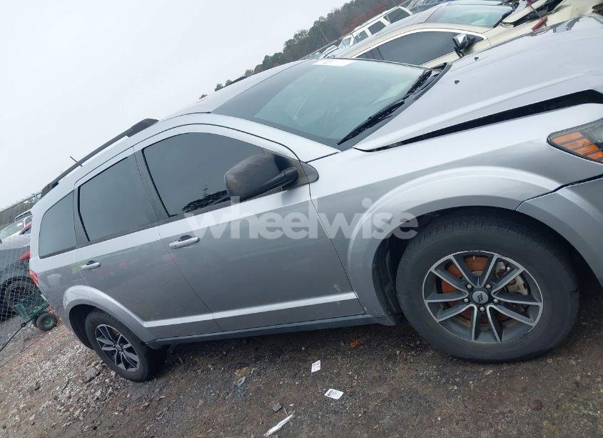 Photo 13 of 2018 Dodge Journey SE (VIN 3C4PDCAB4JT208620)