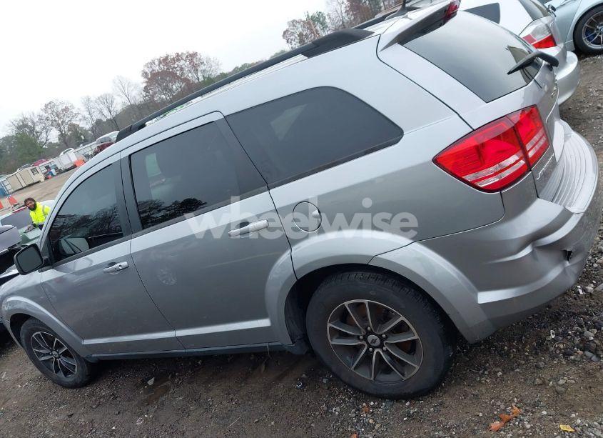 Photo 14 of 2018 Dodge Journey SE (VIN 3C4PDCAB4JT208620)
