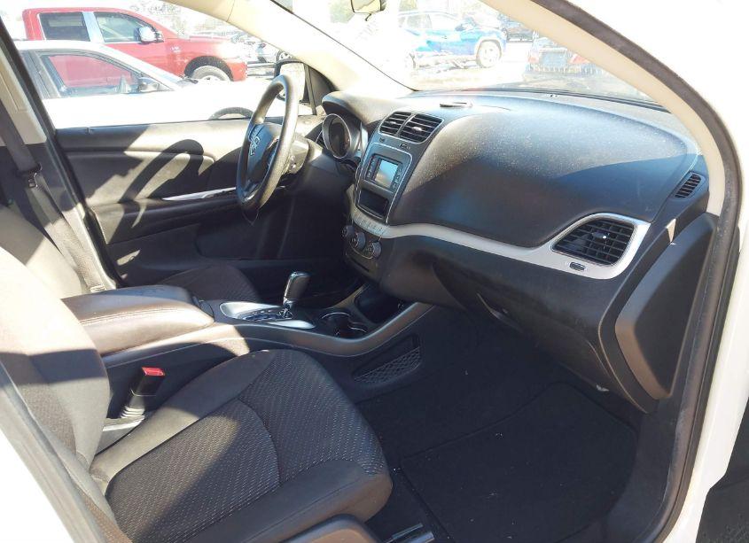 Photo 5 of 2018 Dodge Journey SE (VIN 3C4PDCAB4JT229189)