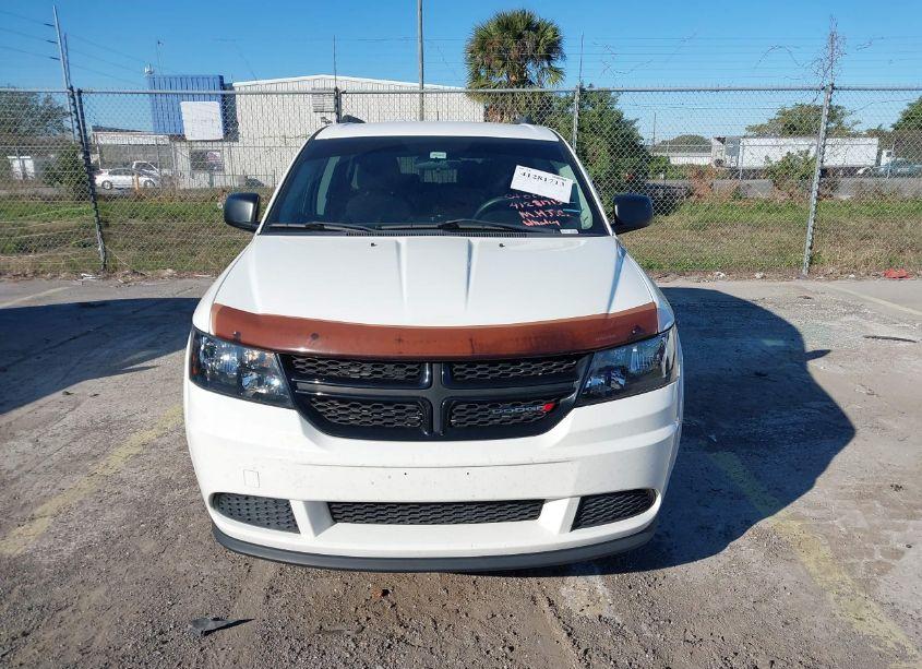Photo 6 of 2018 Dodge Journey SE (VIN 3C4PDCAB4JT229189)