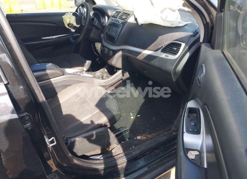 Photo 5 of 2018 Dodge Journey SE (VIN 3C4PDCAB4JT276674)