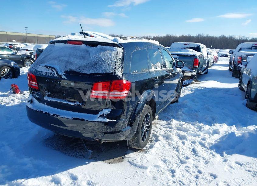 Photo 4 of 2018 Dodge Journey SE (VIN 3C4PDCAB4JT382283)