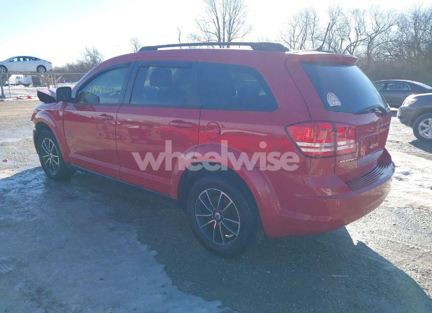 Photo 3 of 2018 Dodge Journey SE (VIN 3C4PDCAB4JT385068)