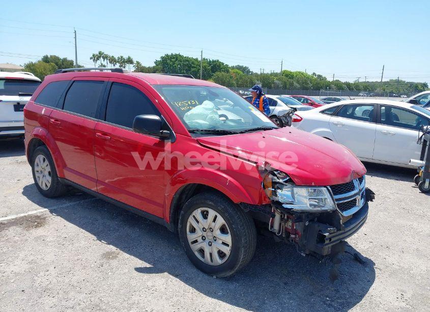 2018 Dodge Journey SE (VIN 3C4PDCAB4JT429750) main photo
