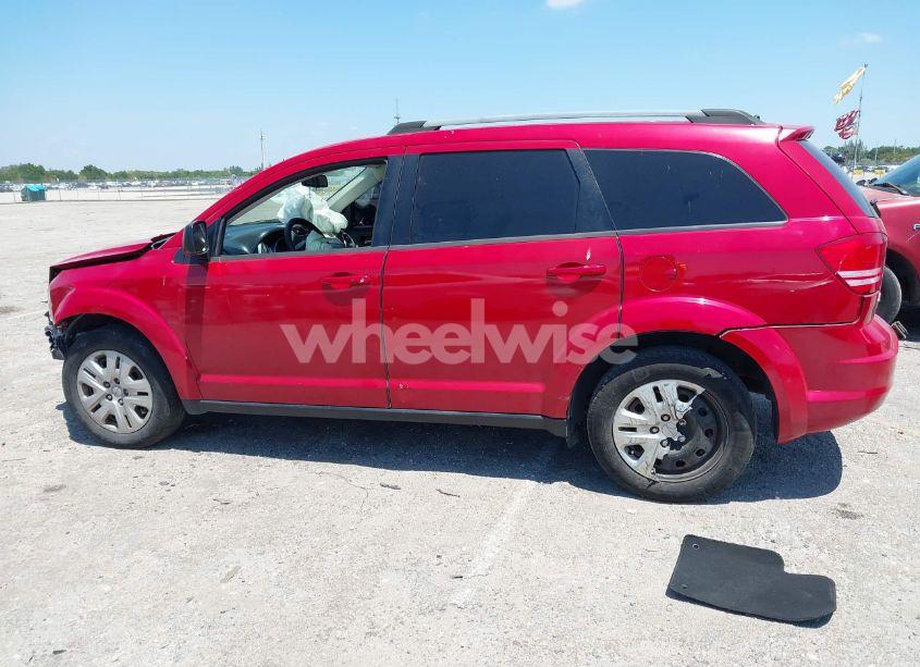 Photo 14 of 2018 Dodge Journey SE (VIN 3C4PDCAB4JT429750)