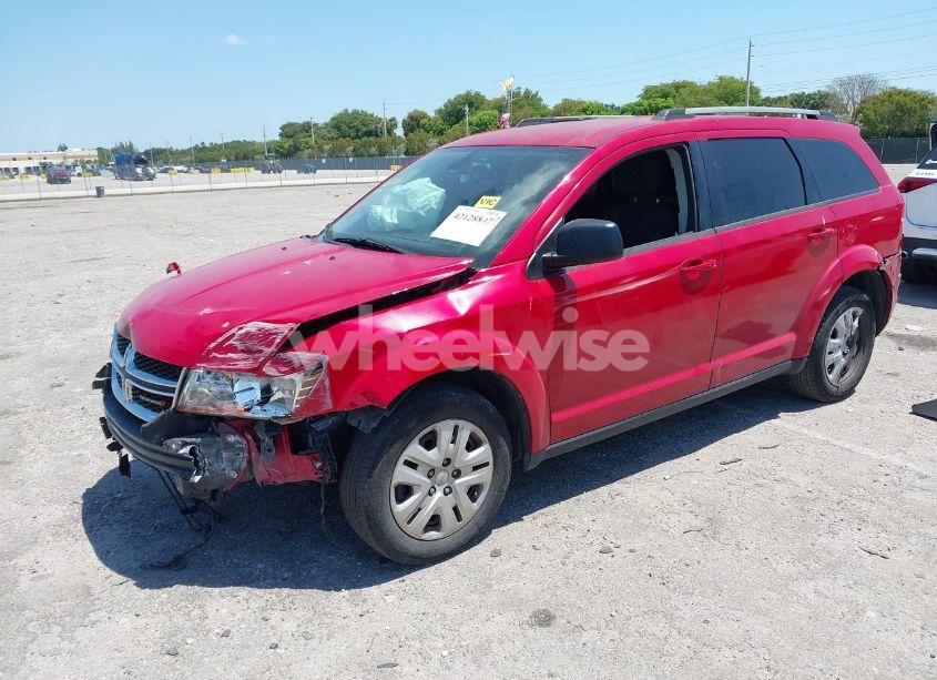 Photo 2 of 2018 Dodge Journey SE (VIN 3C4PDCAB4JT429750)