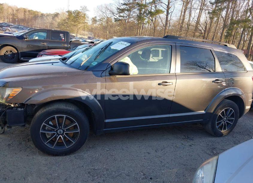 Photo 13 of 2018 Dodge Journey SE (VIN 3C4PDCAB4JT444264)