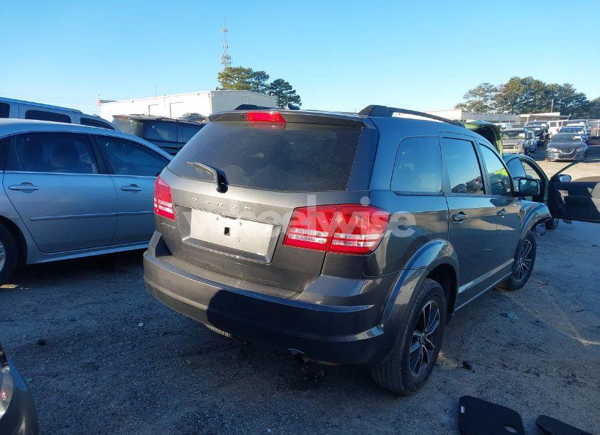 Photo 4 of 2018 Dodge Journey SE (VIN 3C4PDCAB4JT444264)