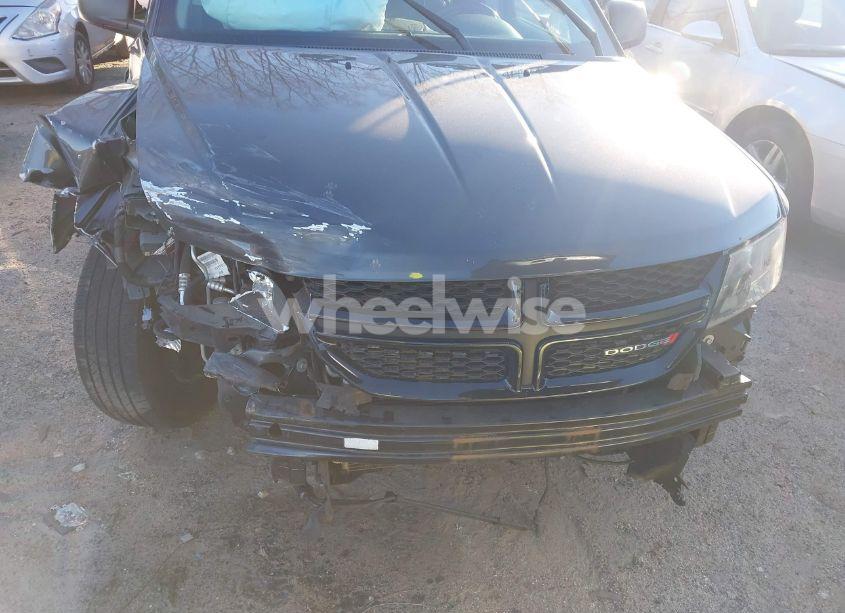 Photo 6 of 2018 Dodge Journey SE (VIN 3C4PDCAB4JT444264)