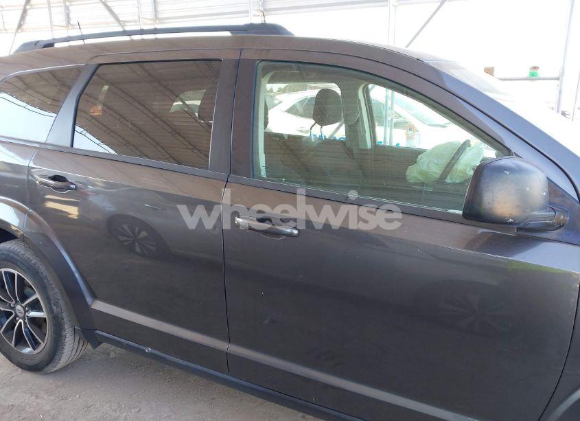 Photo 12 of 2018 Dodge Journey SE (VIN 3C4PDCAB4JT444653)