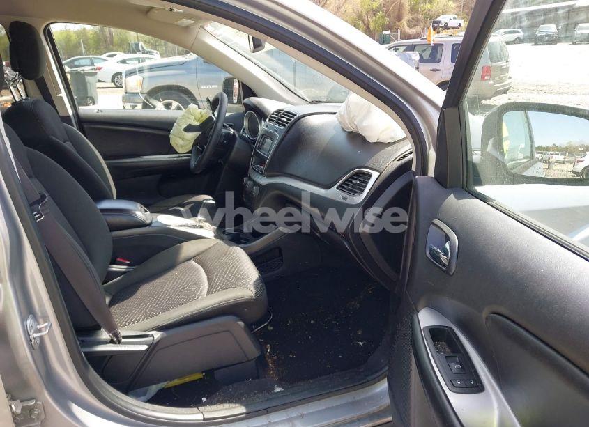 Photo 5 of 2019 Dodge Journey SE VALUE PACKAGE (VIN 3C4PDCAB4KT797380)