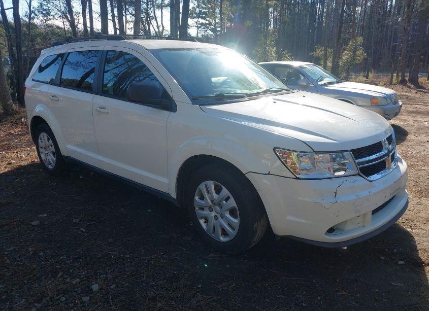2014 Dodge Journey SE (VIN 3C4PDCAB5ET140608) main photo