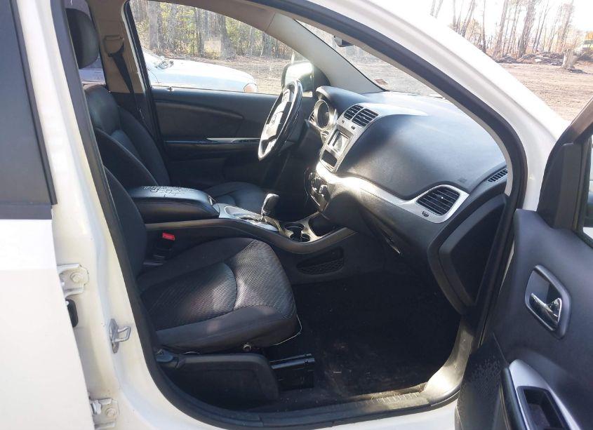 Photo 5 of 2014 Dodge Journey SE (VIN 3C4PDCAB5ET140608)