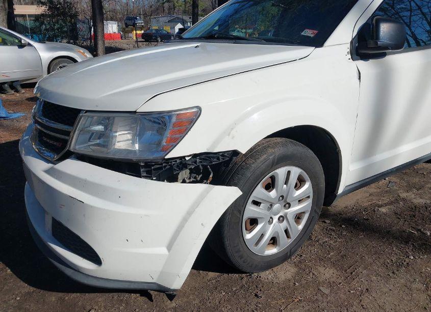 Photo 6 of 2014 Dodge Journey SE (VIN 3C4PDCAB5ET140608)