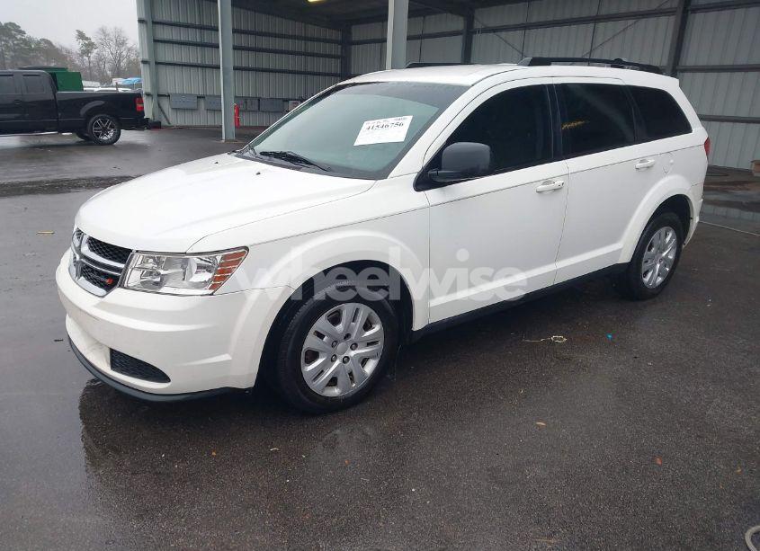 Photo 2 of 2016 Dodge Journey SE (VIN 3C4PDCAB5GT186068)
