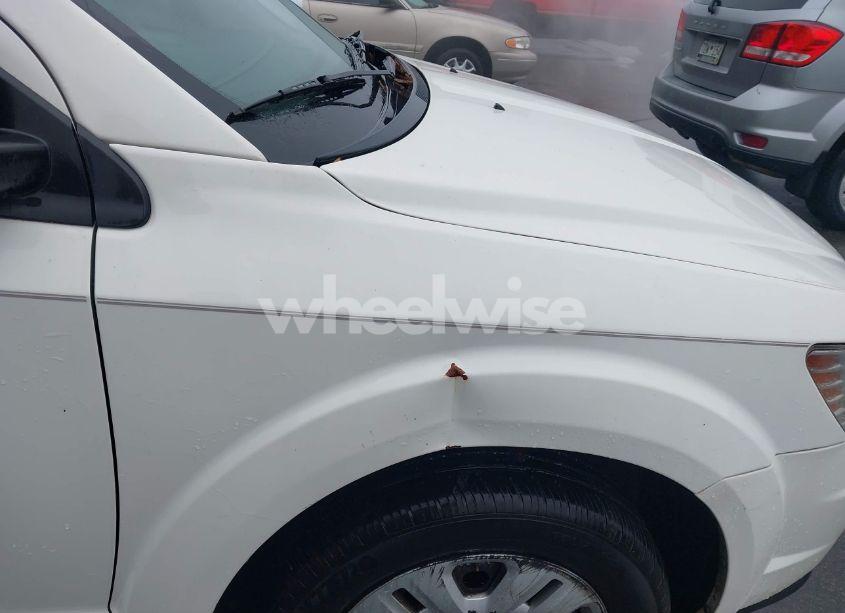 Photo 6 of 2016 Dodge Journey SE (VIN 3C4PDCAB5GT186068)