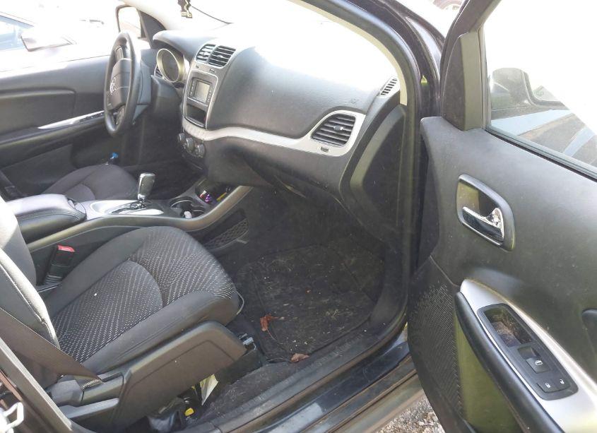 Photo 5 of 2016 Dodge Journey SE (VIN 3C4PDCAB5GT223331)