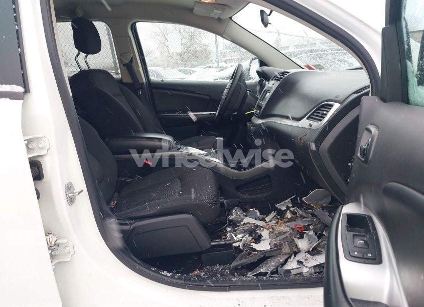 Photo 5 of 2016 Dodge Journey SE (VIN 3C4PDCAB5GT223359)