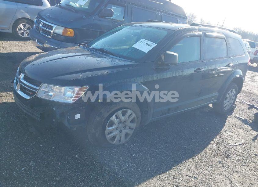 Photo 2 of 2016 Dodge Journey SE (VIN 3C4PDCAB5GT247080)