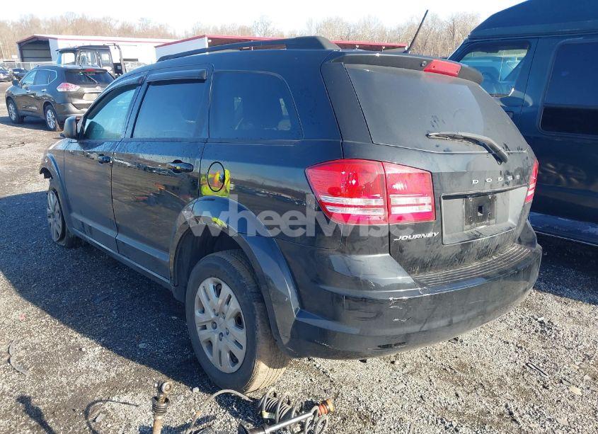 Photo 3 of 2016 Dodge Journey SE (VIN 3C4PDCAB5GT247080)