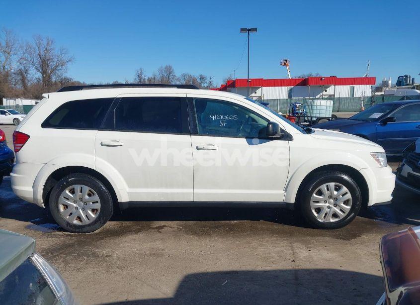 Photo 13 of 2017 Dodge Journey SE (VIN 3C4PDCAB5HT529527)