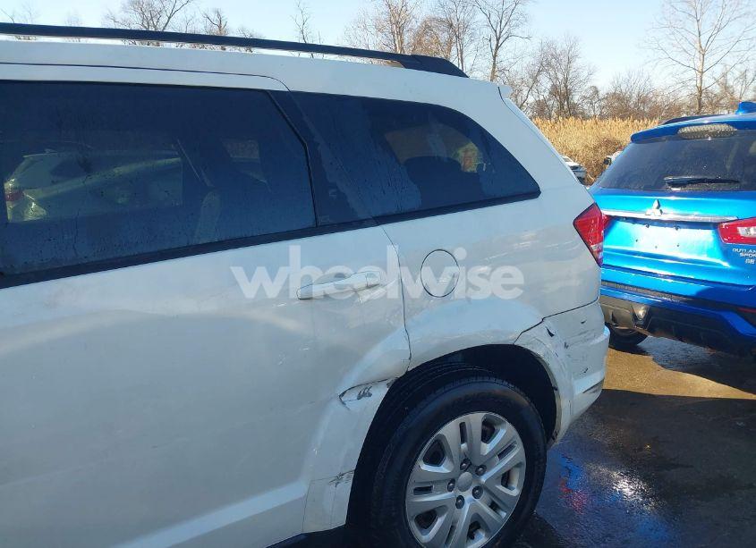 Photo 18 of 2017 Dodge Journey SE (VIN 3C4PDCAB5HT529527)