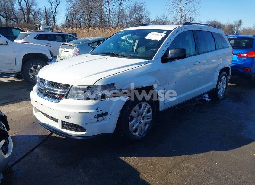 Photo 2 of 2017 Dodge Journey SE (VIN 3C4PDCAB5HT529527)