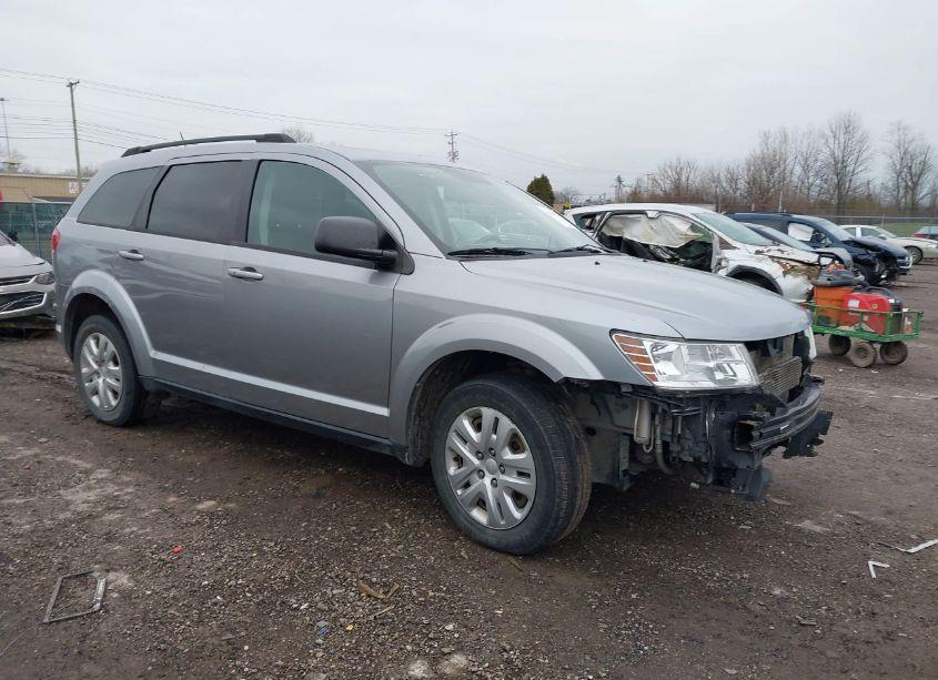 2017 Dodge Journey SE (VIN 3C4PDCAB5HT584219) main photo