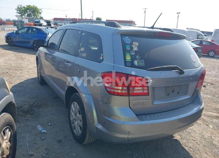 Photo 3 of 2017 Dodge Journey SE (VIN 3C4PDCAB5HT606042)