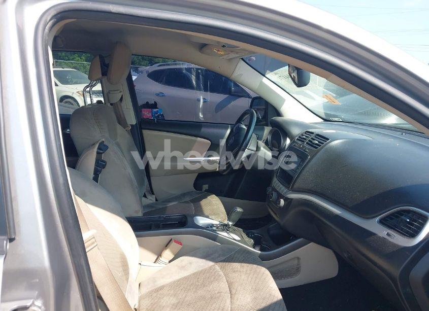 Photo 5 of 2017 Dodge Journey SE (VIN 3C4PDCAB5HT606042)