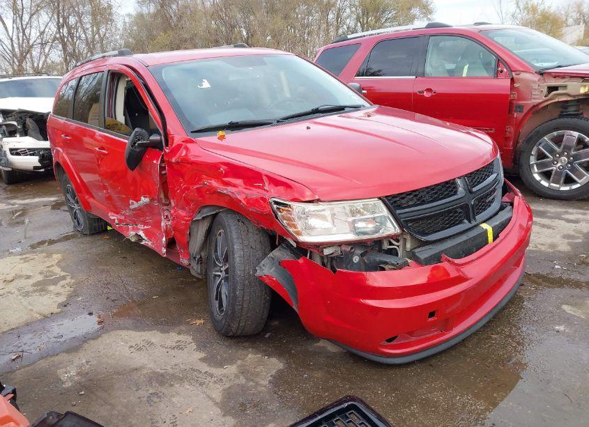2017 Dodge Journey SE (VIN 3C4PDCAB5HT607546) main photo