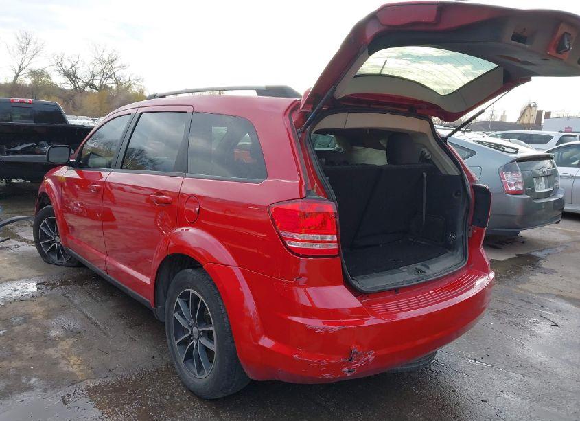 Photo 3 of 2017 Dodge Journey SE (VIN 3C4PDCAB5HT607546)