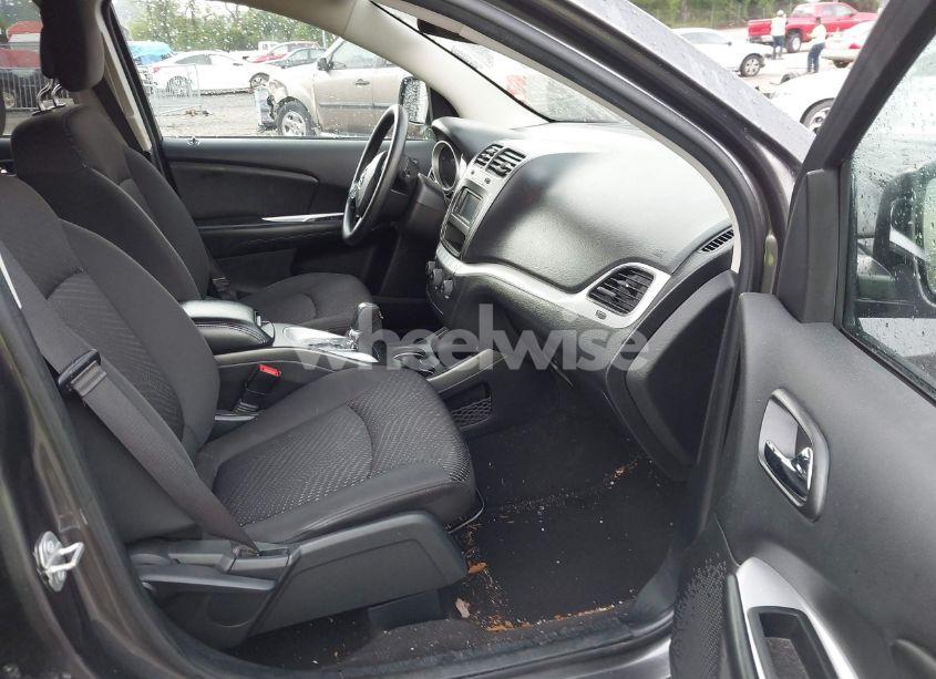 Photo 5 of 2017 Dodge Journey SE (VIN 3C4PDCAB5HT608115)