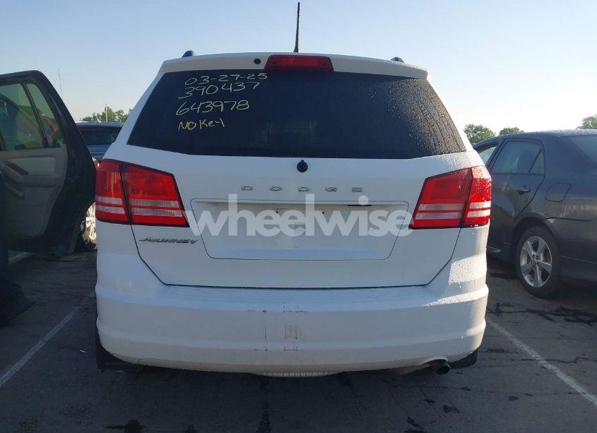 Photo 15 of 2017 Dodge Journey SE (VIN 3C4PDCAB5HT643978)