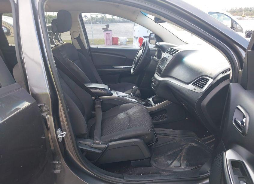 Photo 5 of 2017 Dodge Journey SE (VIN 3C4PDCAB5HT673711)