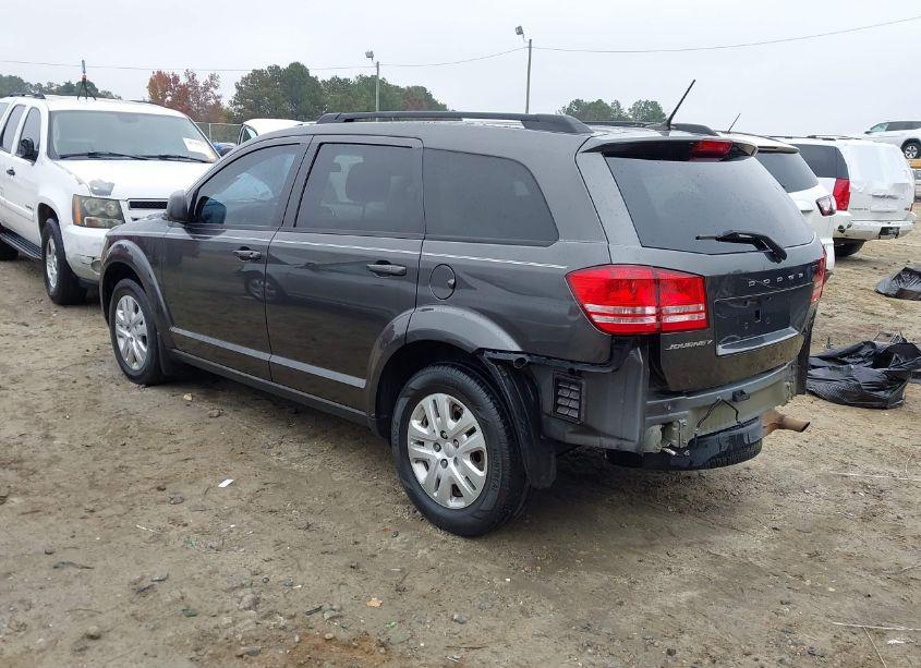 Photo 3 of 2017 Dodge Journey SE (VIN 3C4PDCAB5HT694655)