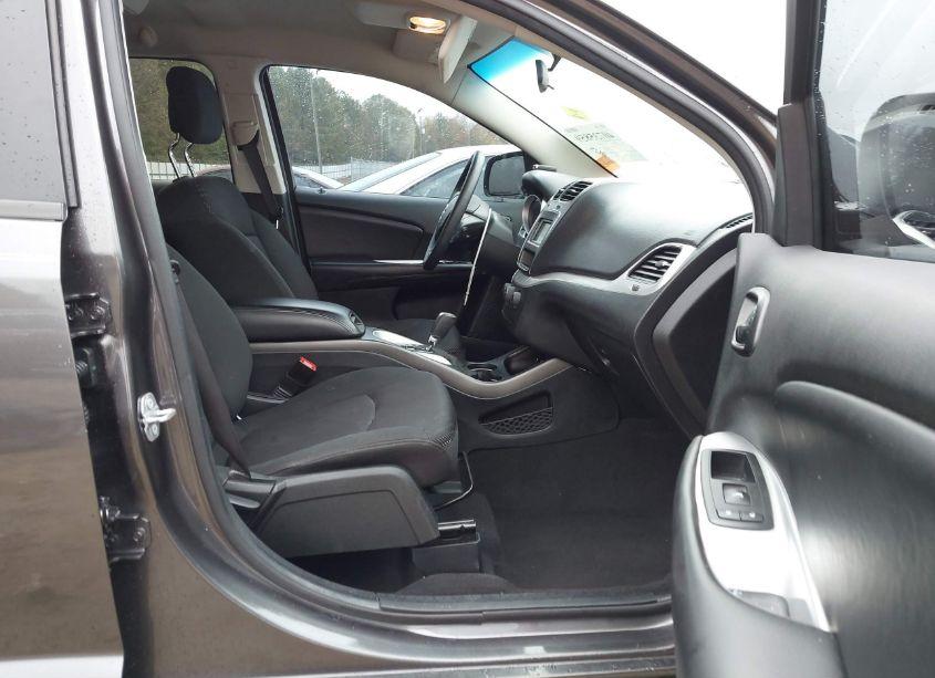 Photo 5 of 2017 Dodge Journey SE (VIN 3C4PDCAB5HT694655)