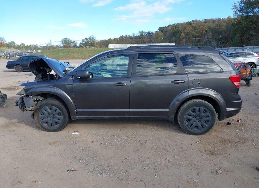 Photo 14 of 2017 Dodge Journey SE (VIN 3C4PDCAB5HT694672)